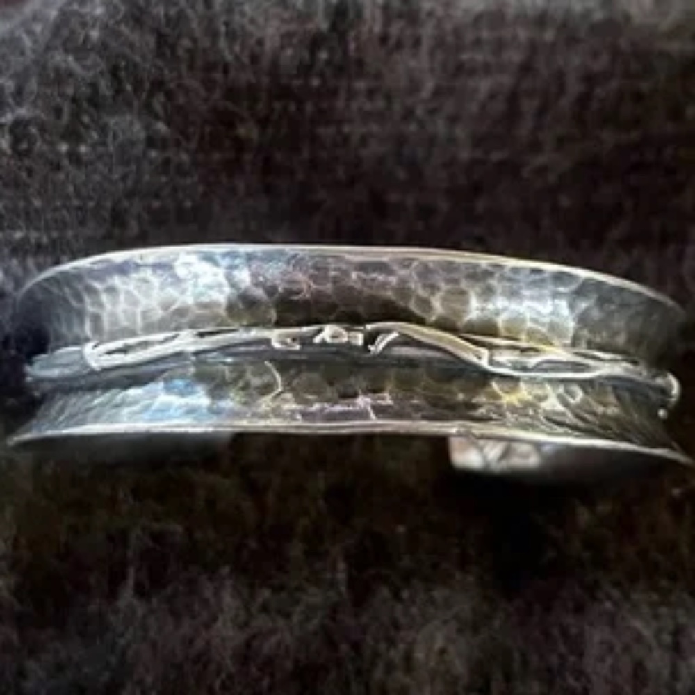 SILPADA Vintage Retired Hammered Sterling Cuff B1684 - Picture 3 of 4